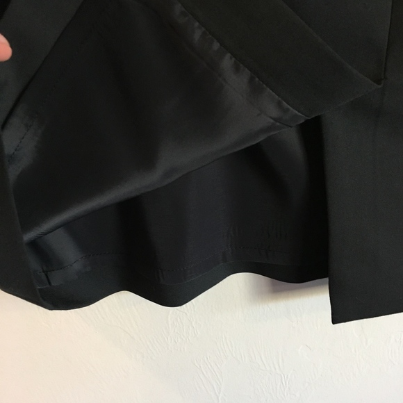 Express Editor Skirt - Picture 4 of 8